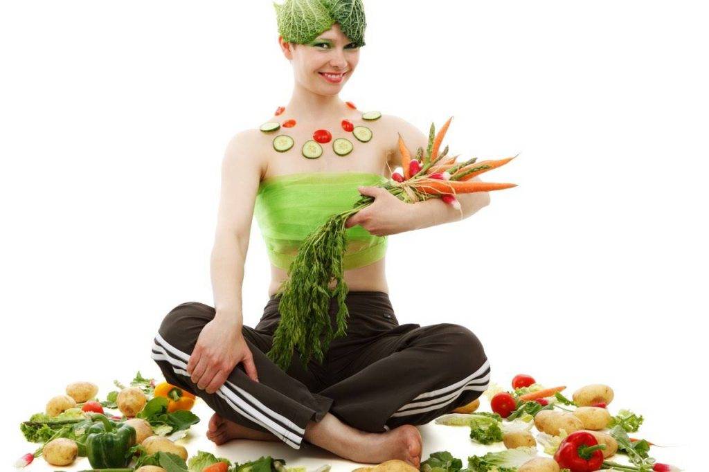 eye-nutrition-foods-girl-cabbage-head-1024x682-1
