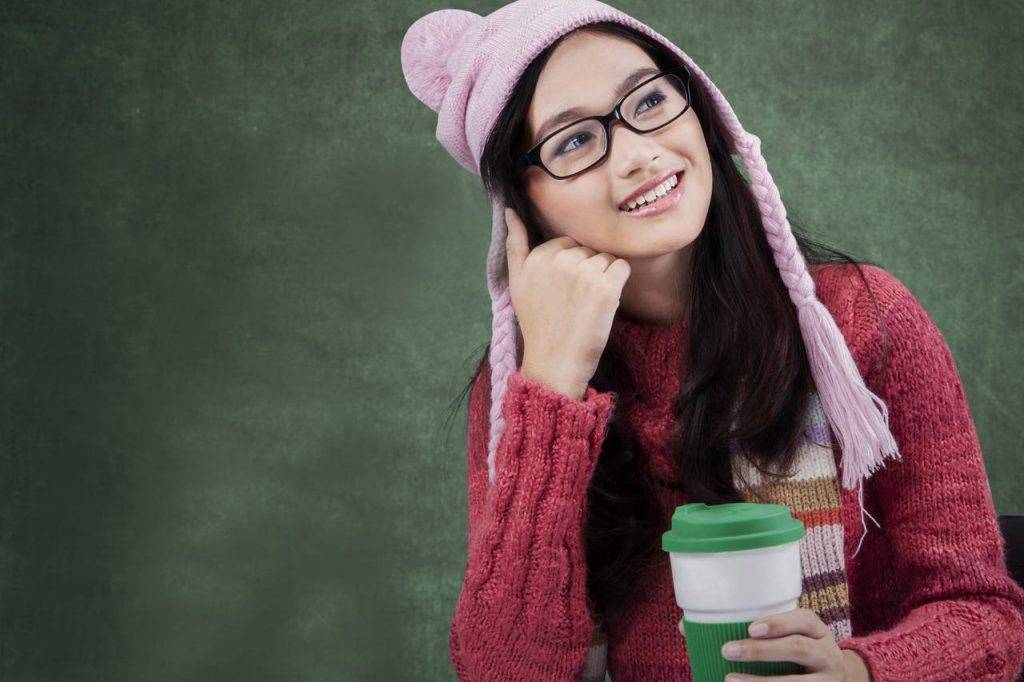 Girl-Glasses-Hat-Thinking-1280x853-1024x682-1