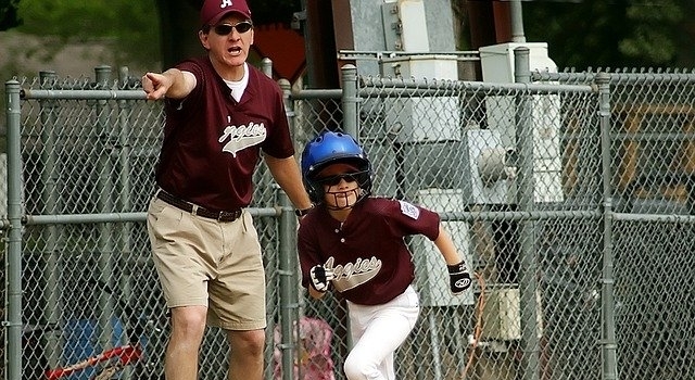 little-boy-playing-baseball-640