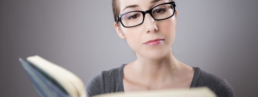 Woman-Glasses-Reading-Book-1280x480-1024x384-1